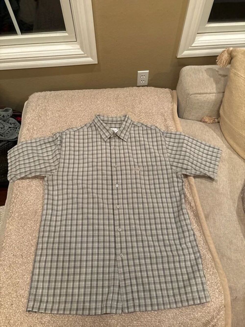 Vintage 90s Calvin Klein Plaid Short Sleeve Button-Down Shirt – Men’s Size L